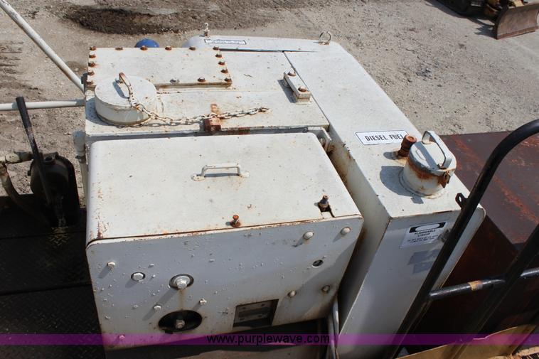 image for item D5241 CMI 250 concrete paver