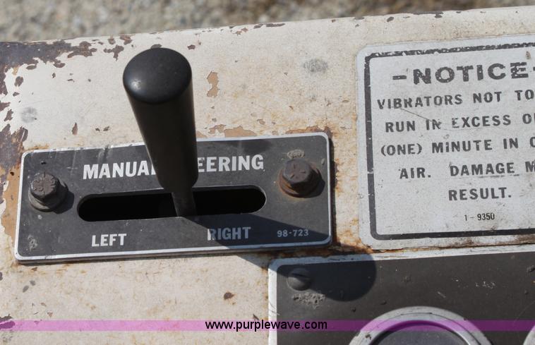 image for item D5241 CMI 250 concrete paver