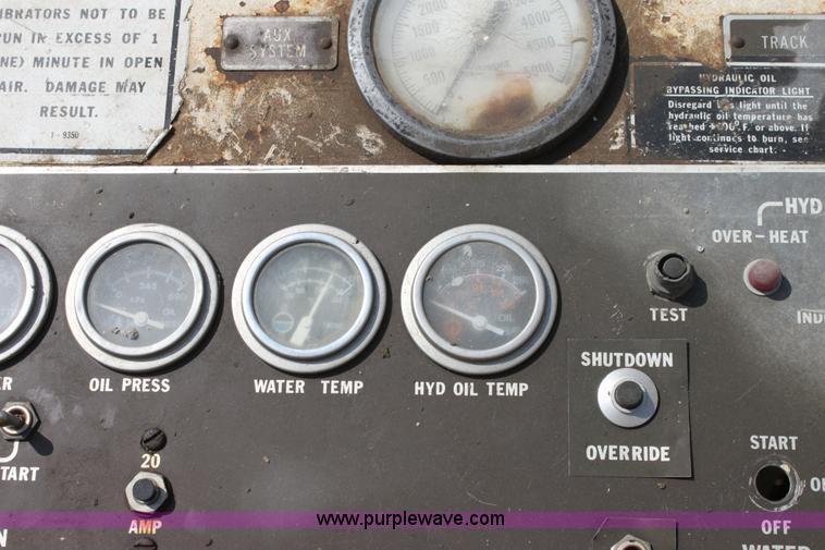 image for item D5241 CMI 250 concrete paver