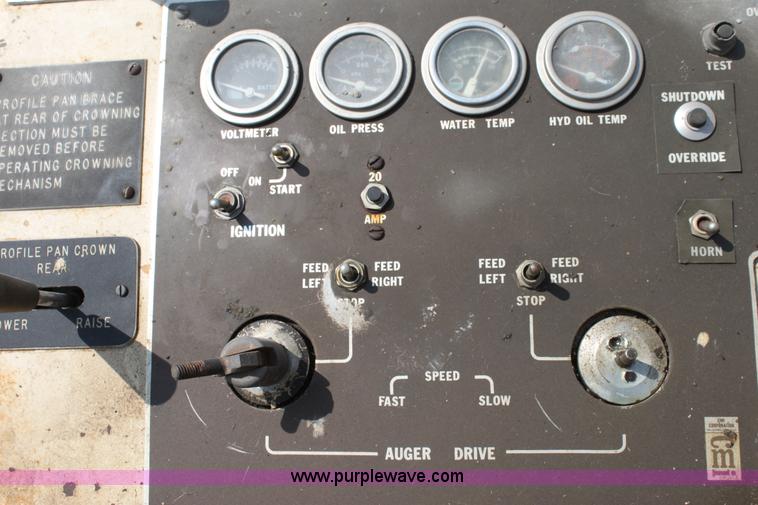 image for item D5241 CMI 250 concrete paver