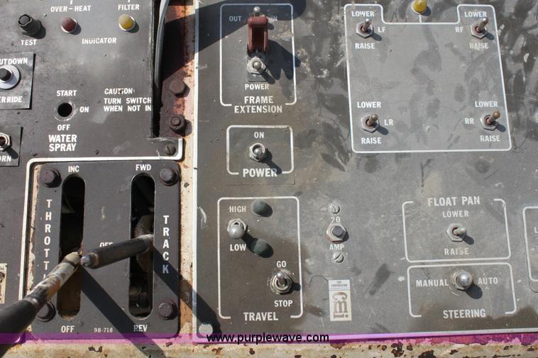 image for item D5241 CMI 250 concrete paver