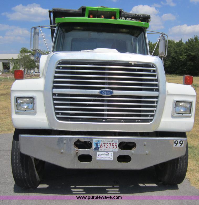 image for item D5585 1977 Ford dump truck