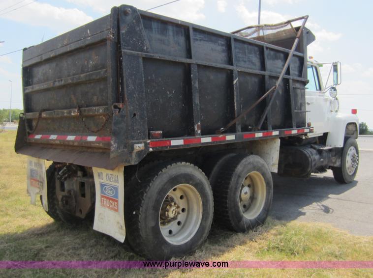 image for item D5585 1977 Ford dump truck