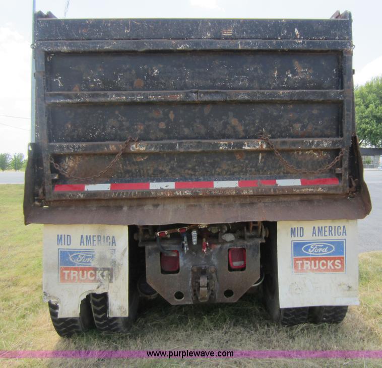 image for item D5585 1977 Ford dump truck