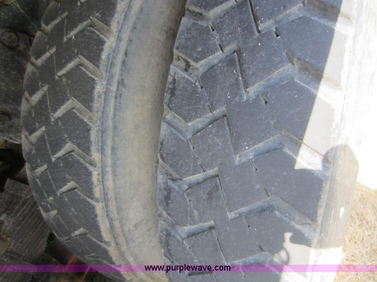 image for item D5585 1977 Ford dump truck