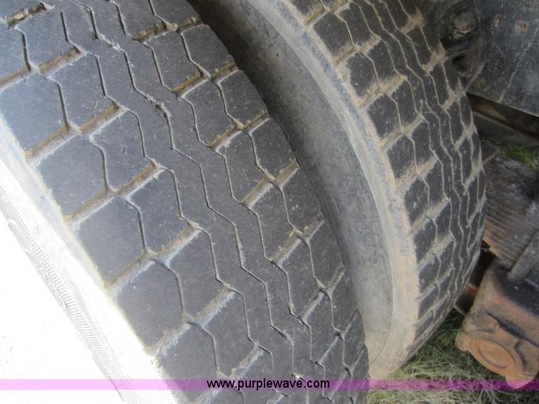 image for item D5585 1977 Ford dump truck