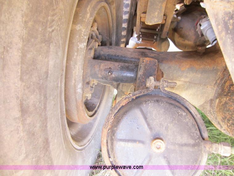 image for item D5585 1977 Ford dump truck