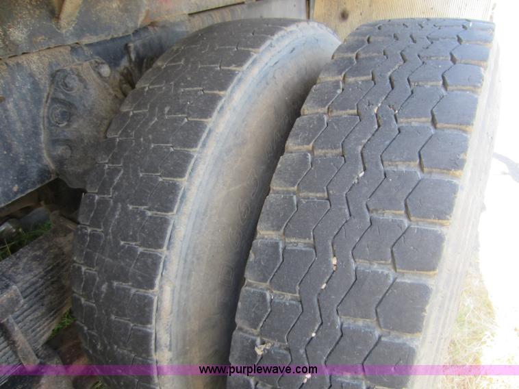 image for item D5585 1977 Ford dump truck