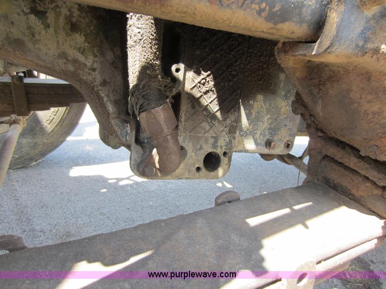 image for item D5585 1977 Ford dump truck