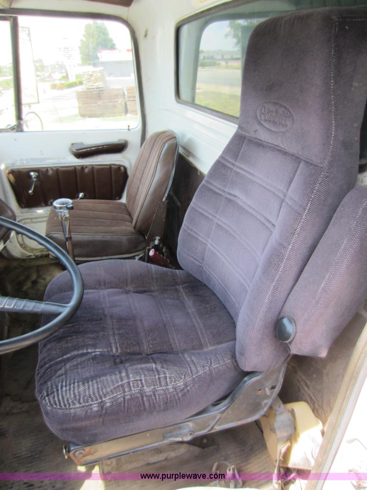 image for item D5585 1977 Ford dump truck