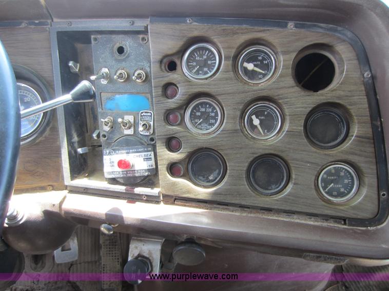 image for item D5585 1977 Ford dump truck