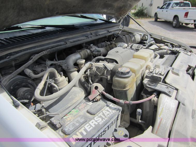 image for item D5587 2000 Ford F350 Super Duty utility pickup truck