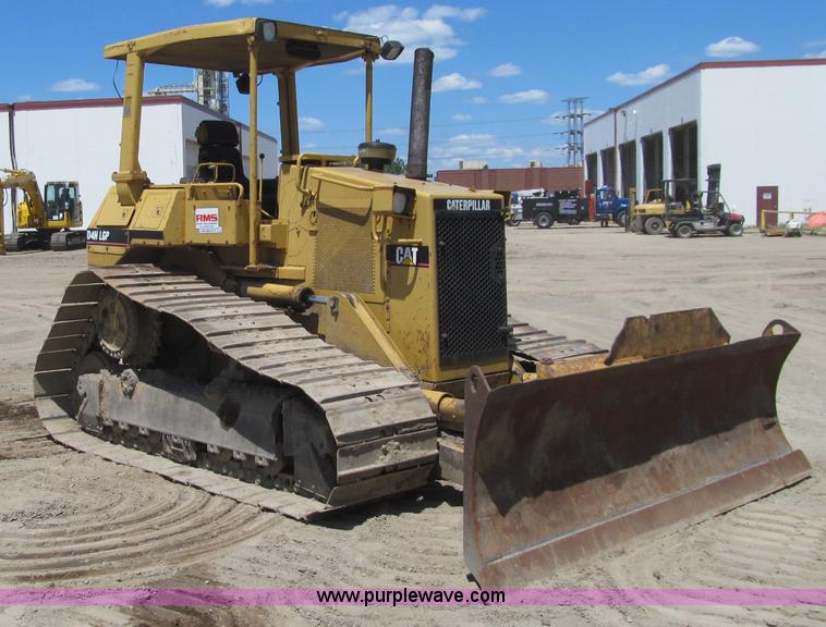 image for item D6504 1993 Caterpillar D4H LGP dozer