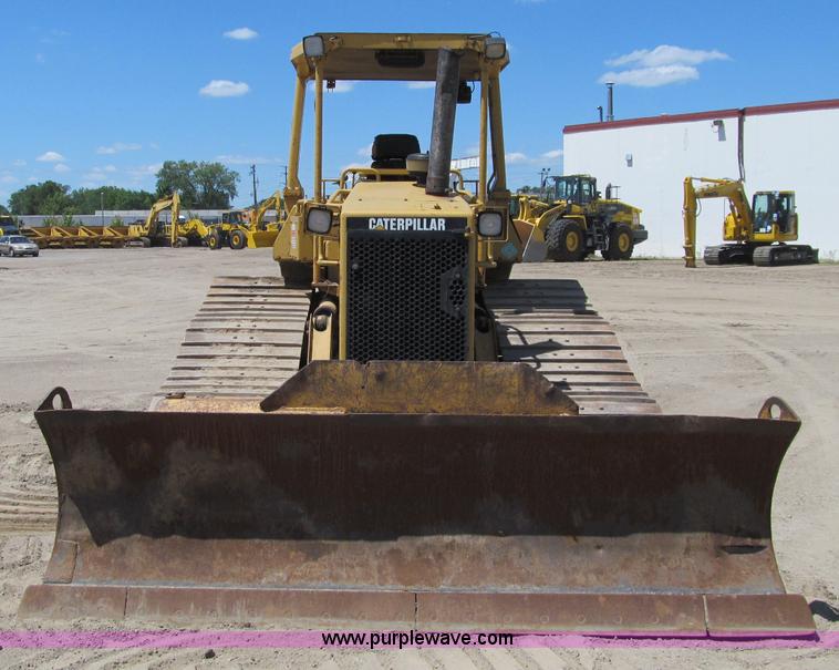 image for item D6504 1993 Caterpillar D4H LGP dozer