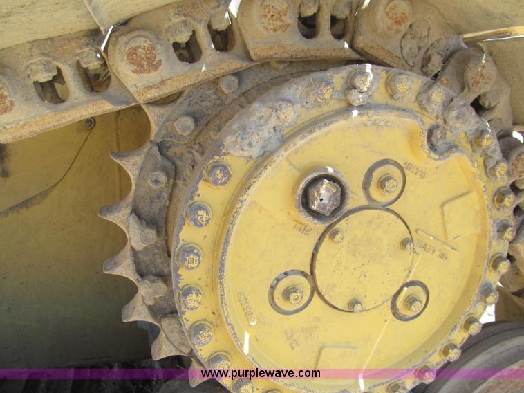 image for item D6504 1993 Caterpillar D4H LGP dozer
