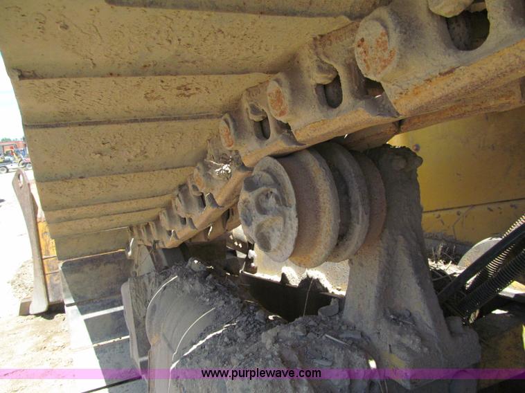 image for item D6504 1993 Caterpillar D4H LGP dozer