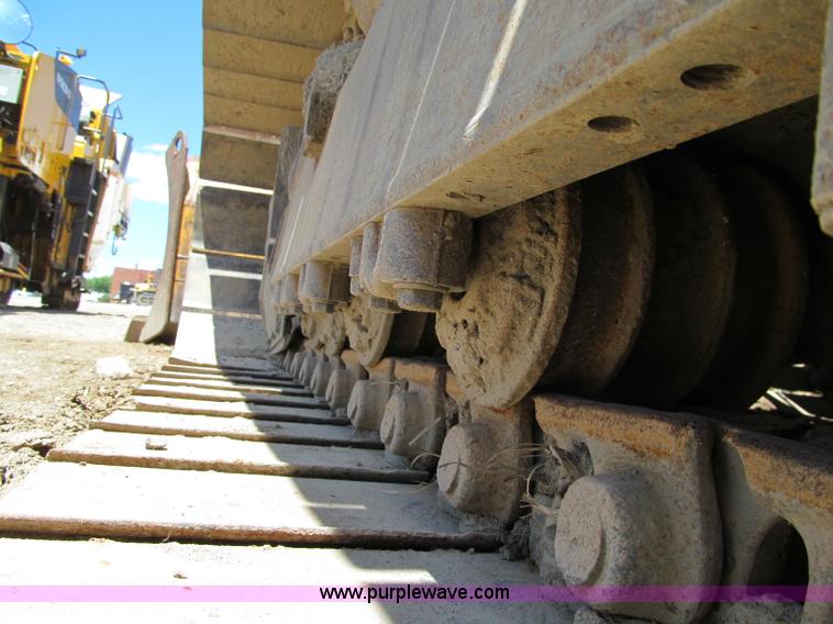 image for item D6504 1993 Caterpillar D4H LGP dozer