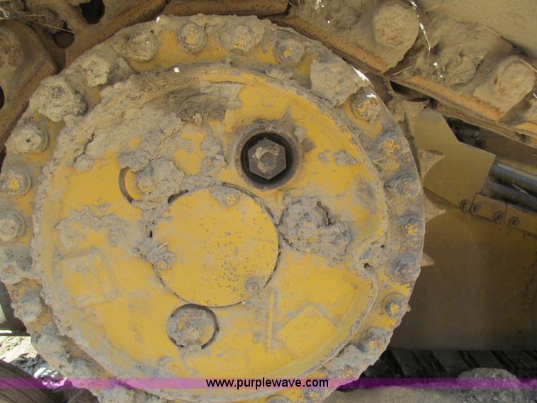 image for item D6504 1993 Caterpillar D4H LGP dozer