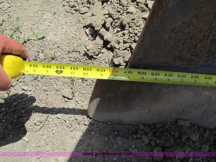 image for item D6504 1993 Caterpillar D4H LGP dozer