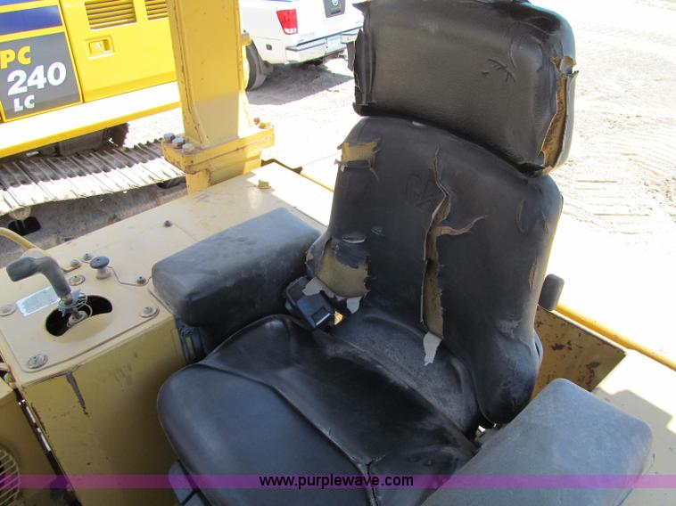 image for item D6504 1993 Caterpillar D4H LGP dozer