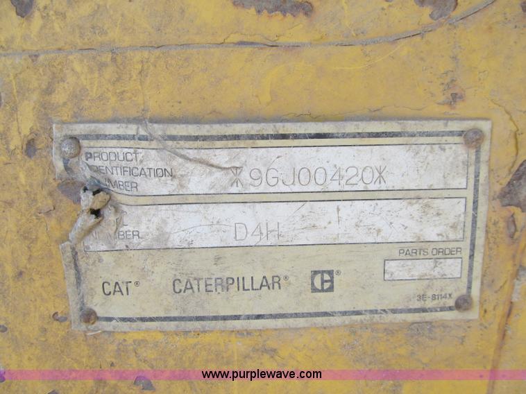 image for item D6504 1993 Caterpillar D4H LGP dozer