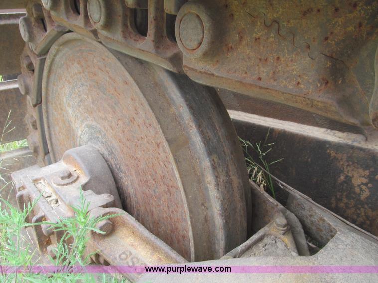 image for item F4536 1985 Caterpillar D3B-Z dozer