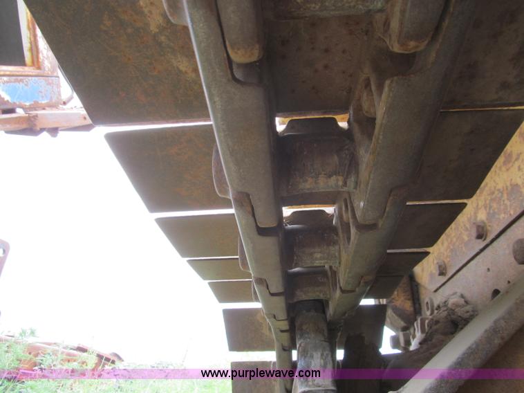 image for item F4536 1985 Caterpillar D3B-Z dozer