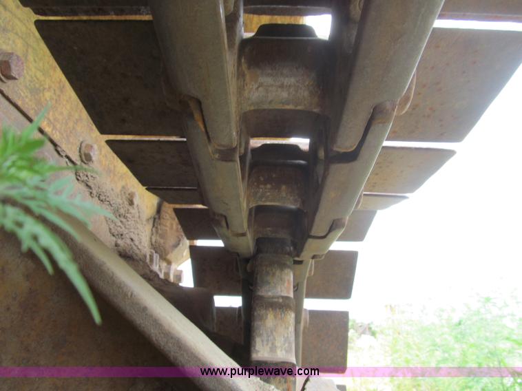 image for item F4536 1985 Caterpillar D3B-Z dozer