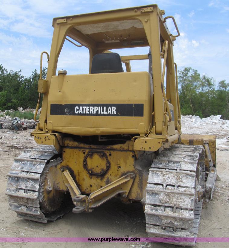 image for item F4537 1980 Caterpillar D6D dozer
