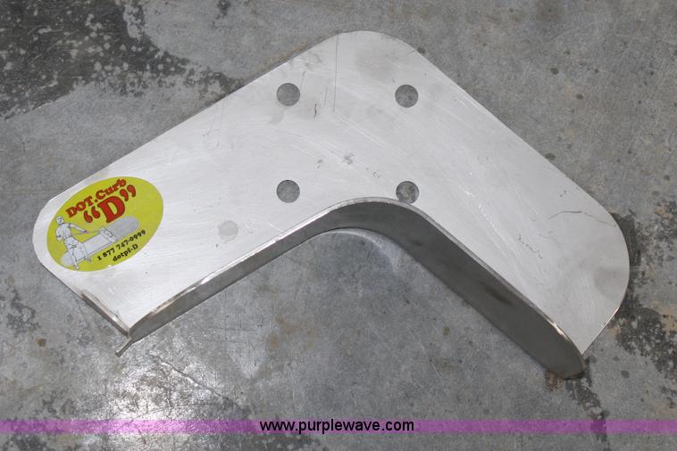 image for item L9453 DOT curb trowels