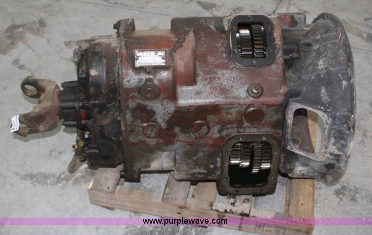 image for item L9455 Eaton Fuller 13 speed transmission