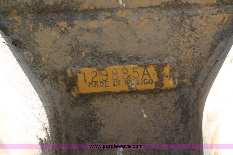 image for item L9481 24" backhoe bucket