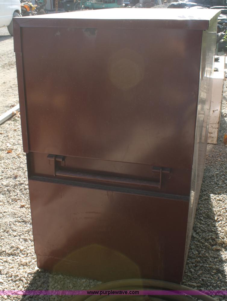 image for item L9482 Jobox  toolbox