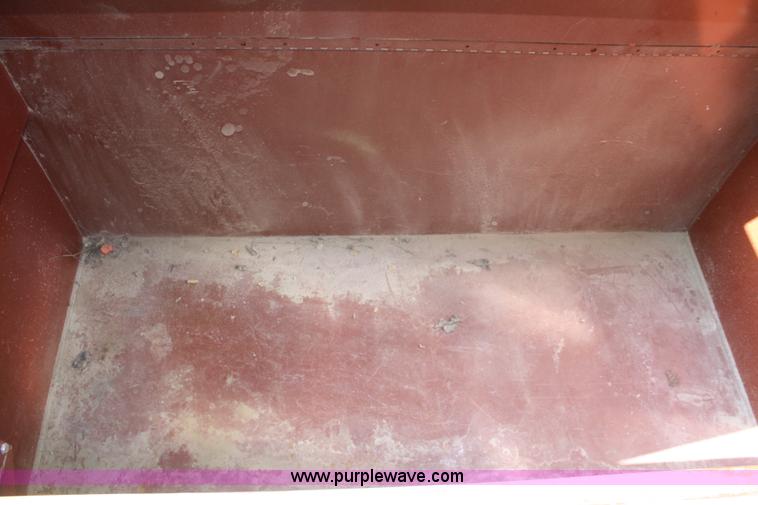 image for item L9482 Jobox  toolbox