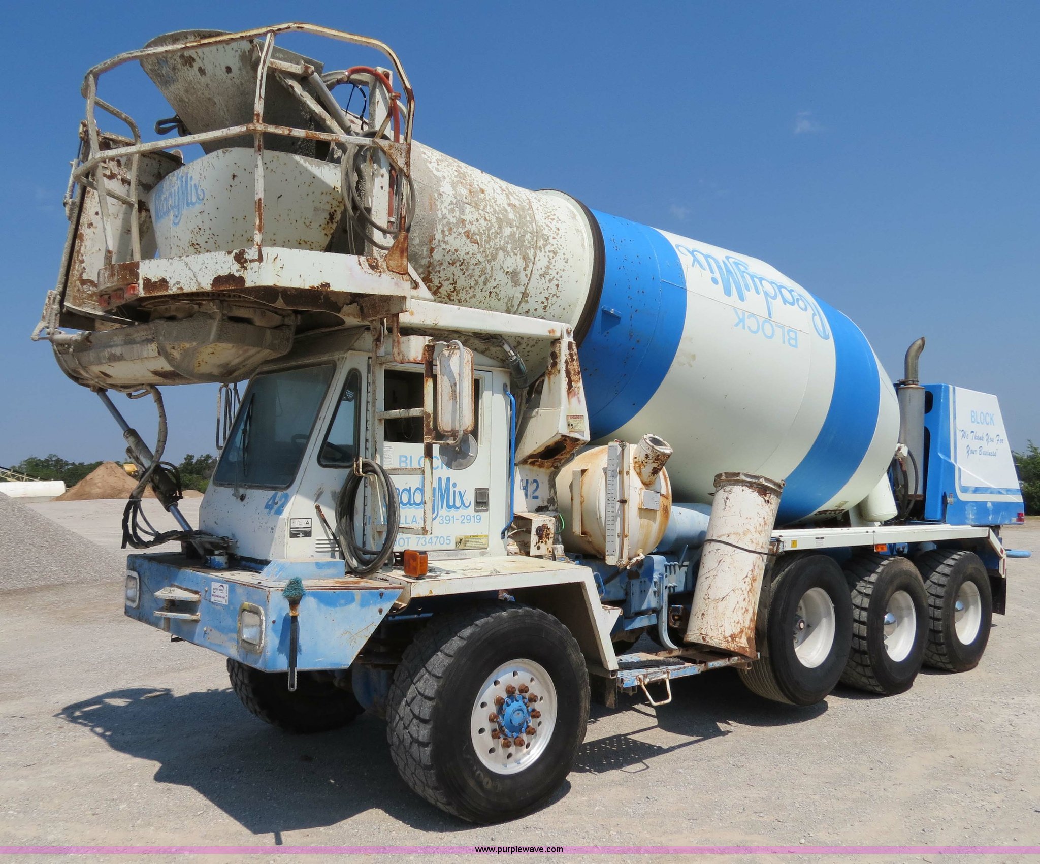 1996 Oshkosh MPT S2346 front discharge concrete mixer truck in McLoud