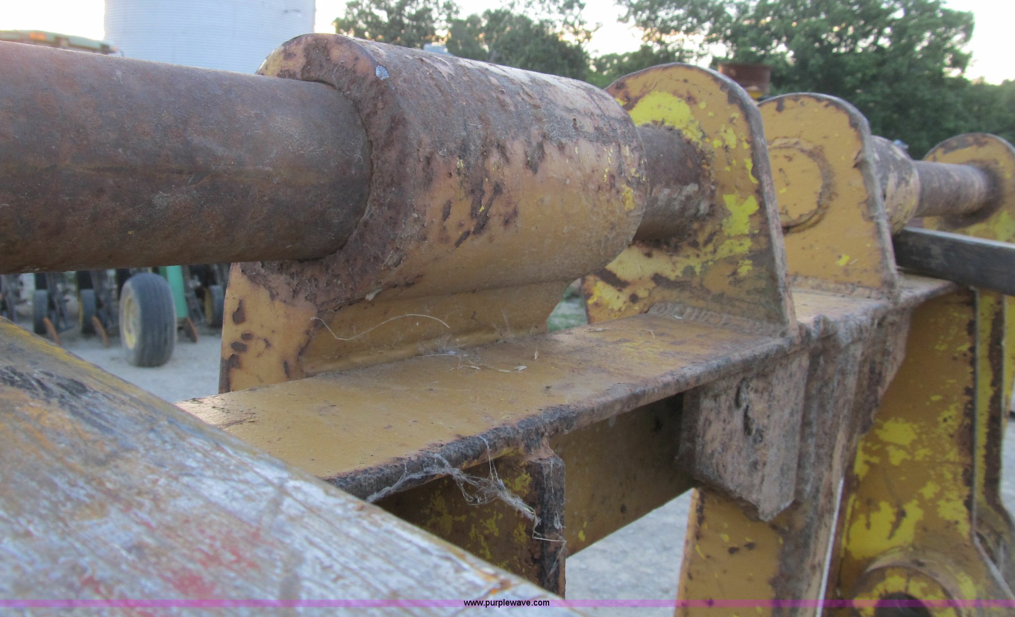 Forklift attachment in Shipman, IL Item B2768 sold Purple Wave