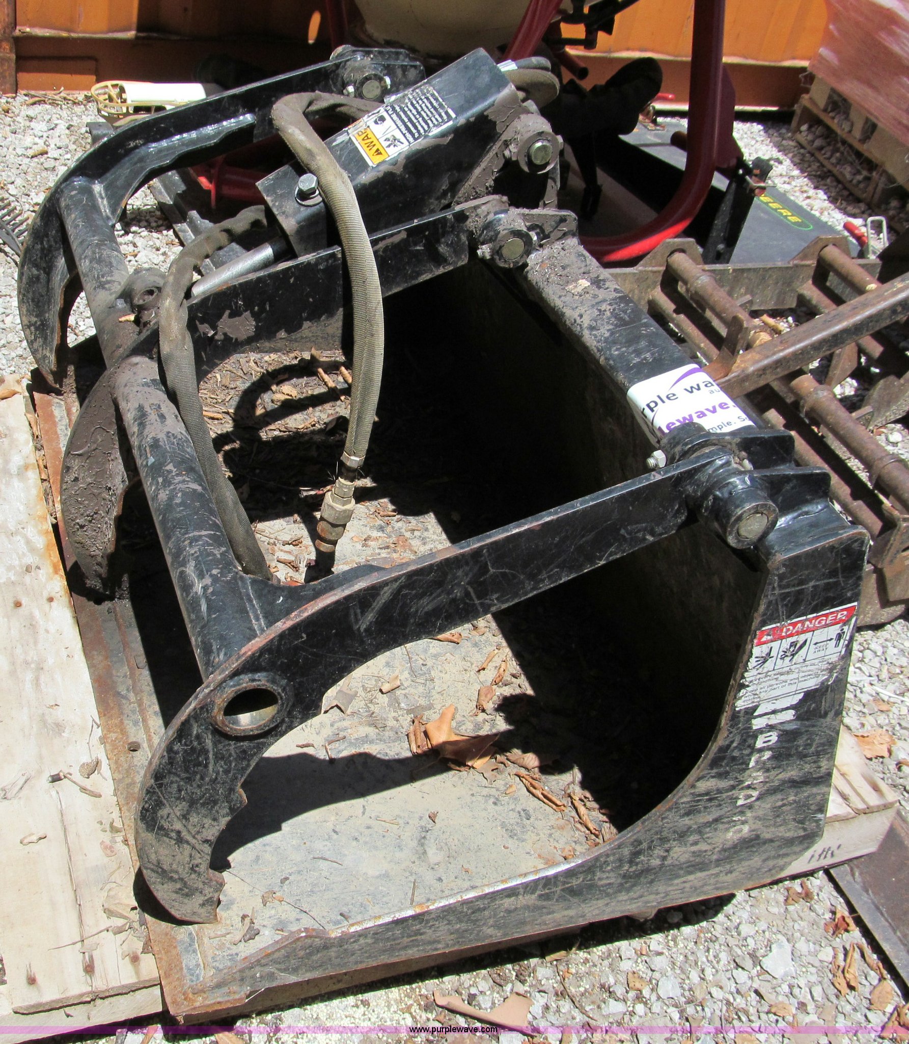 Bradco 42" grapple bucket in Riverside, MO Item C2427 sold Purple Wave