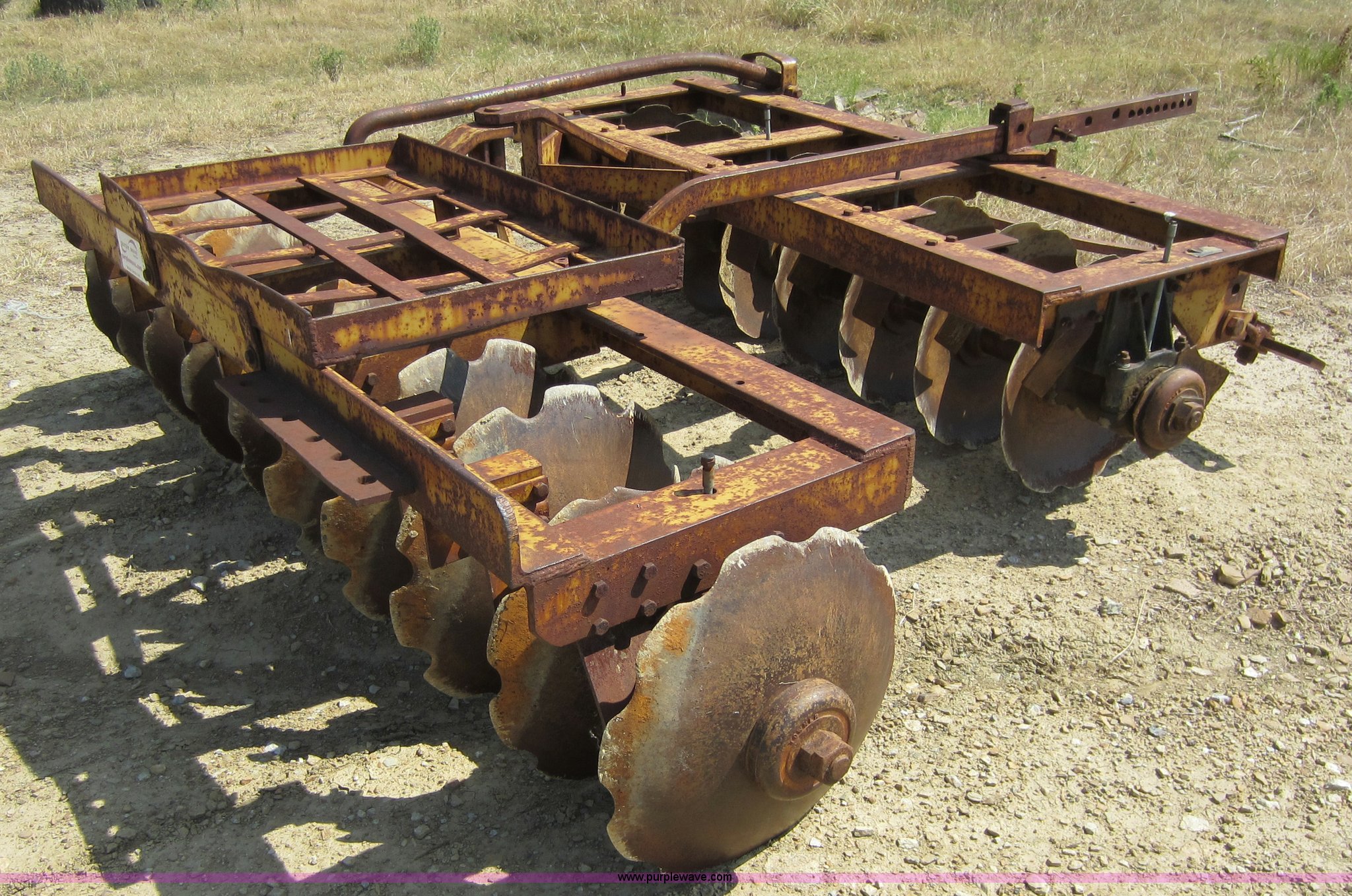 Towner D40 10' offset disk in Sperry , OK Item D2049 sold Purple Wave