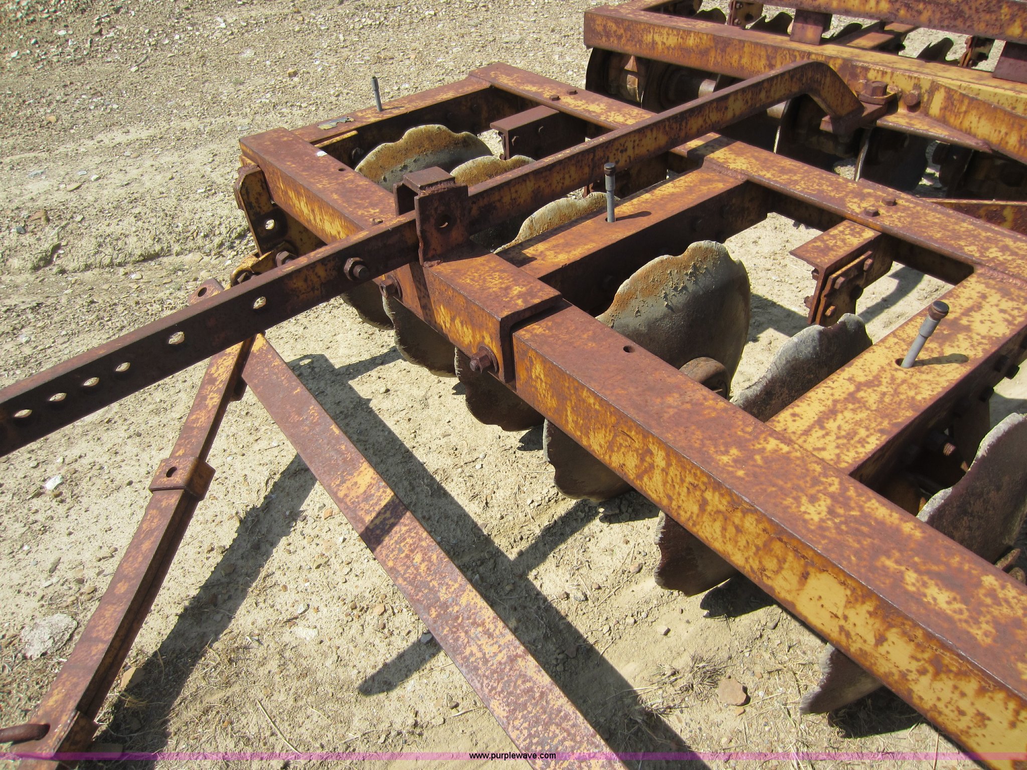 Towner D40 10' offset disk in Sperry , OK | Item D2049 sold | Purple Wave