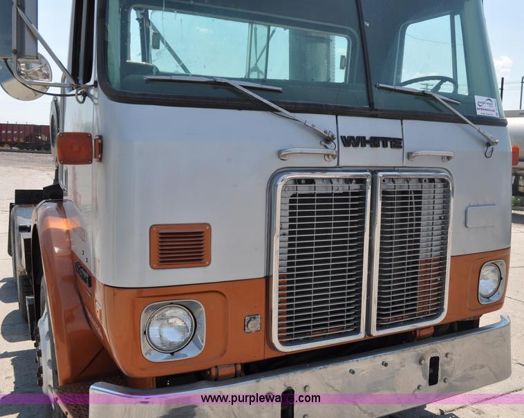 image for item A5950 1983 White Road XPeditor Z yard truck