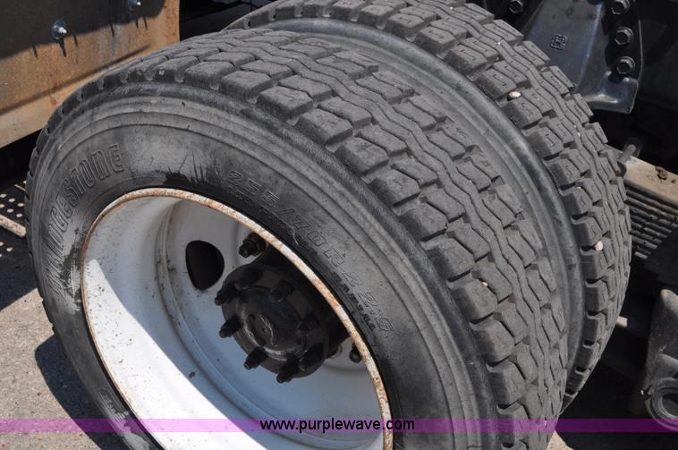 image for item A5950 1983 White Road XPeditor Z yard truck