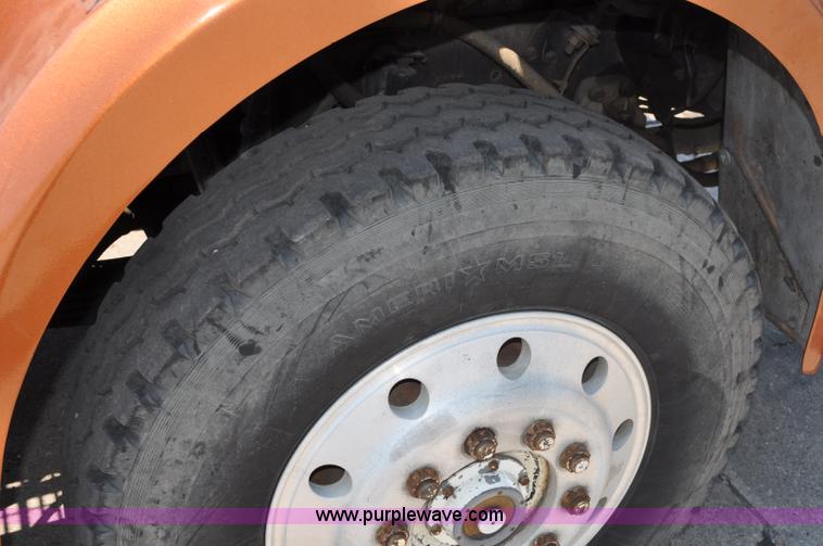 image for item A5950 1983 White Road XPeditor Z yard truck