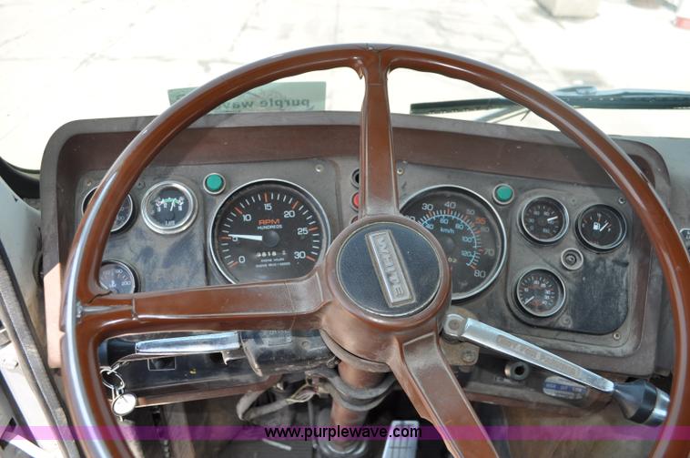 image for item A5950 1983 White Road XPeditor Z yard truck