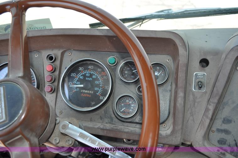 image for item A5950 1983 White Road XPeditor Z yard truck