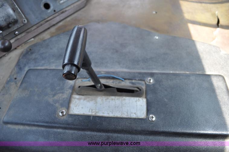 image for item A5950 1983 White Road XPeditor Z yard truck