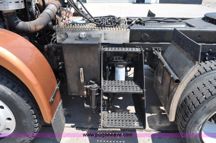 image for item A5950 1983 White Road XPeditor Z yard truck