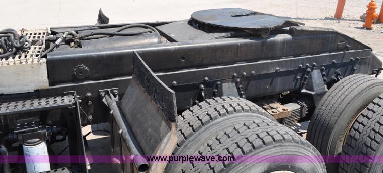 image for item A5950 1983 White Road XPeditor Z yard truck