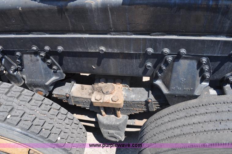 image for item A5950 1983 White Road XPeditor Z yard truck