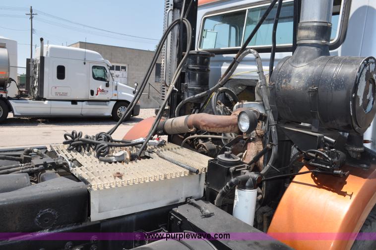 image for item A5950 1983 White Road XPeditor Z yard truck