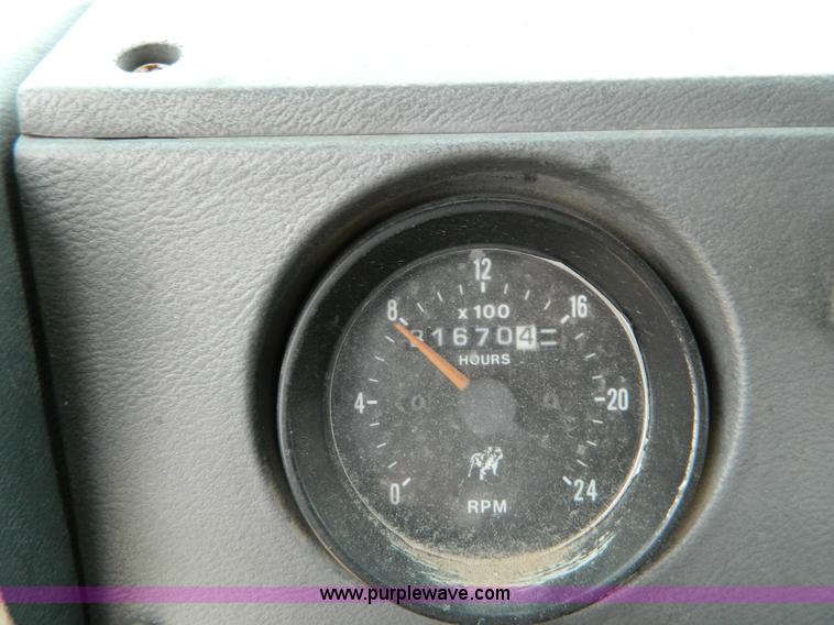 image for item B3678 1994 Mack RD690S roll off truck